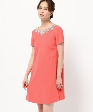 GRACE CONTINENTAL タックフレアー刺繍ワンピース