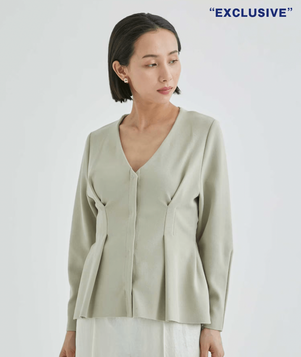 THE TOKYO V neck tuck knit jacket