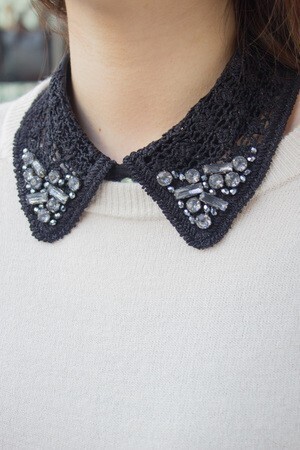 LA COLLETÉ レース刺繍付け襟(ビジュー付き)