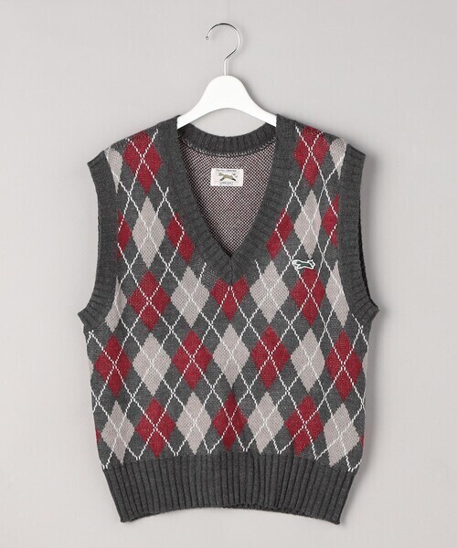 SHIPS　Vネックベスト　平手友梨奈着用　うちの弁護士は手がかかる コレカウ | 平手友梨奈さんがうちの弁護士は手がかかるで着用されてい