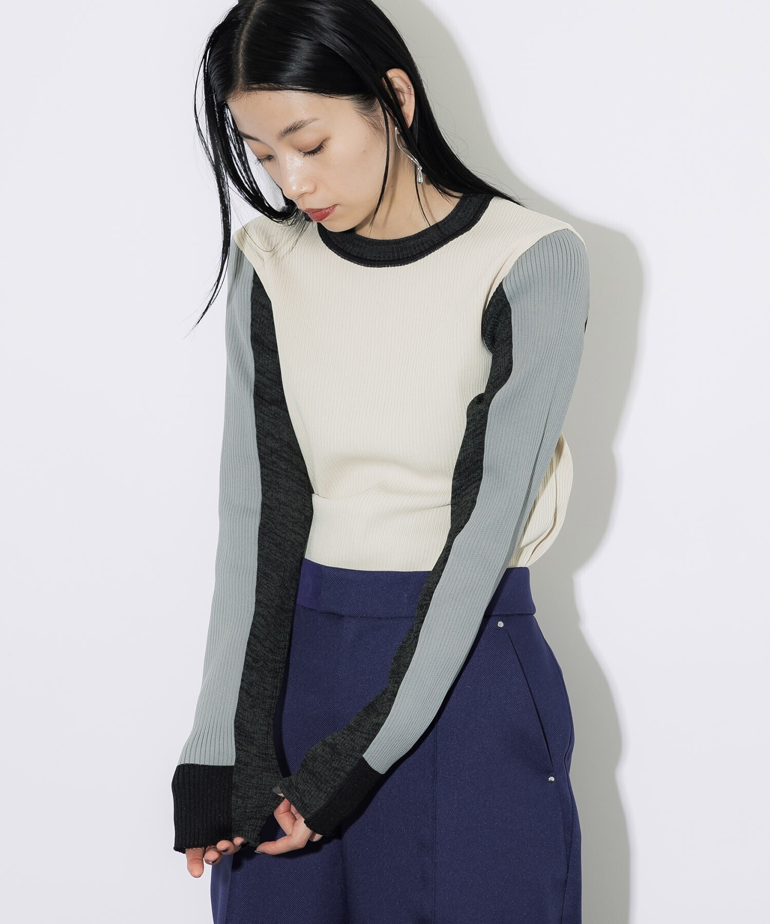 セールUNITEDTOKYOコンバインパーツニット今田美桜さんドラマ着用品 コレカウ | 今田美桜さんがいちばんすきな花で着用されていたニット