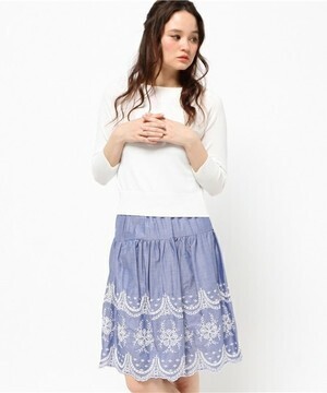 LAISSE PASSE オフショルニット×刺繍スカートセット