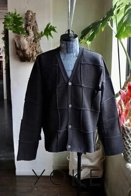 中島健人 着用　カーディガン 中島健人が着用している「カーディガン」のアイテム紹介