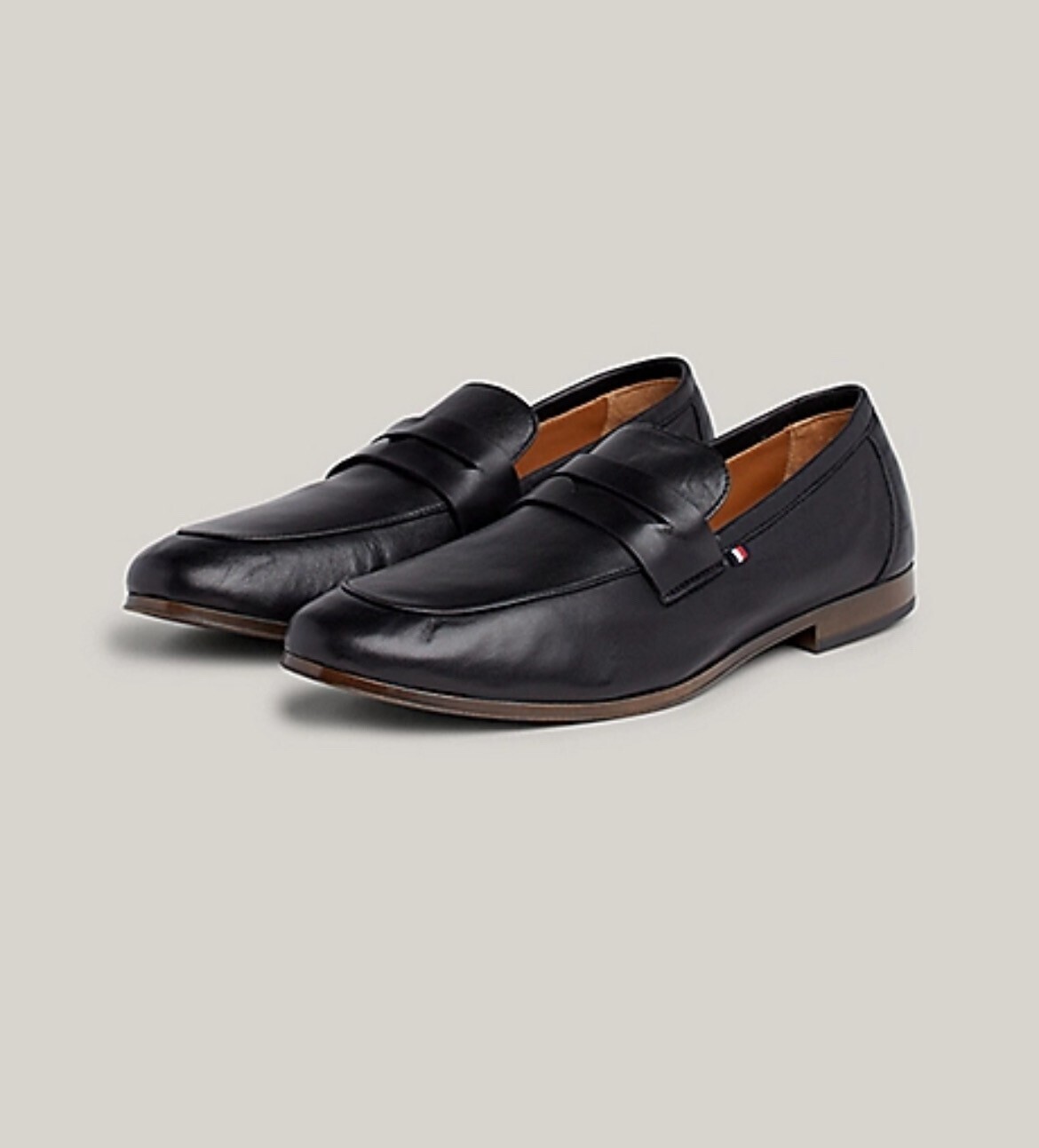 TOMMY HILFIGER CASUAL LEATHER LOAFERS