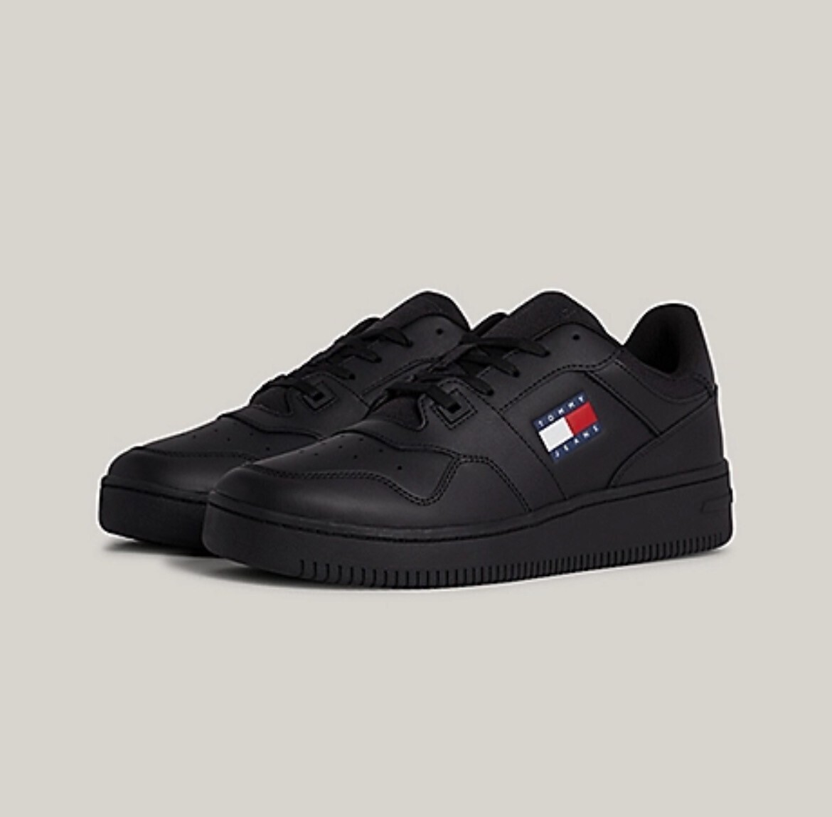 TOMMY HILFIGER RETRO MID-TOP LEATHER BASKETBALL TRAINERS