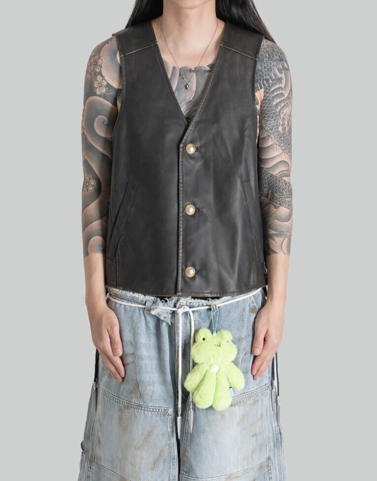 SANKUANZ DISTRESSED CHERRYBOMB LEATHER VEST