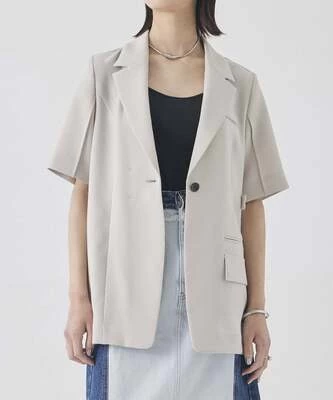 コレカウ | 川口春奈さんが9ボーダーで着用されていたスマホケース