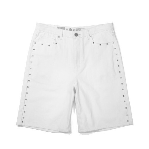 EXTRAORDINARY STUDS DENIM SHORTS OFF WHITE