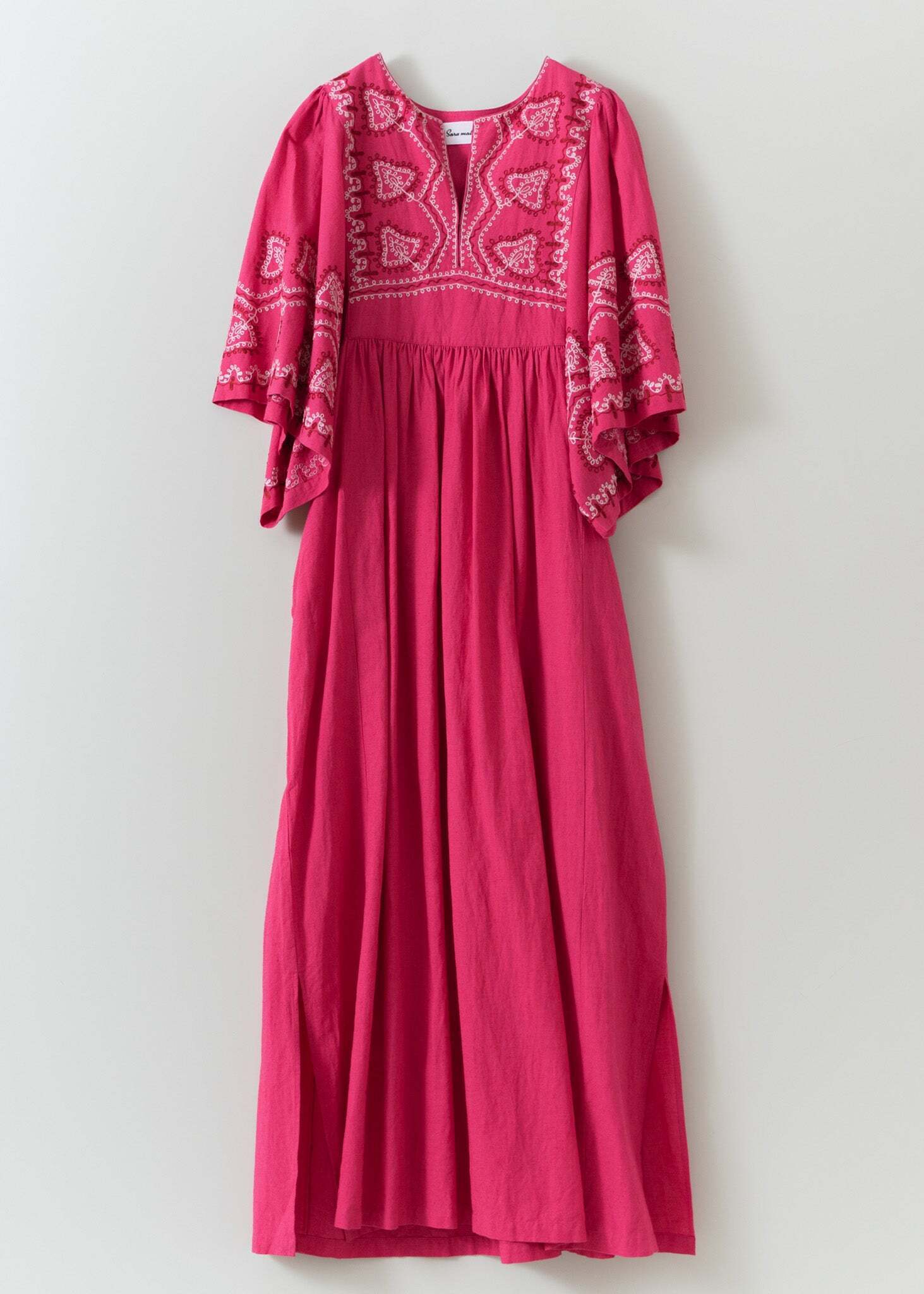 【未使用】♥松本若菜さん♥『西園寺さんは家事をしない』ROSE BUD ワンピ 未使用】♥松本若菜さん♥『西園寺さんは家事をしない』ROSE BUD