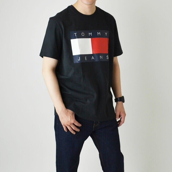 TOMMY JEANS FLAG TEE