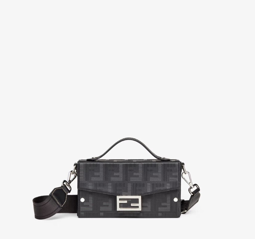 FENDI バゲット ソフトトランク
