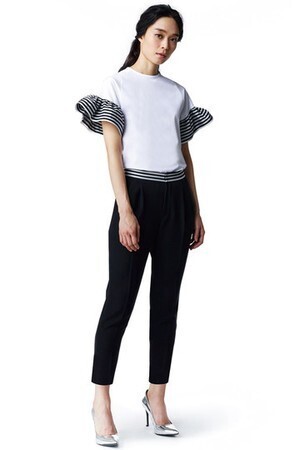 BORDERS at BALCONY 【ELLE SHOP】ラッフルTシャツホワイト｜ボーダーズ アット バルコニー（BORDERS at BALCONY）｜エル・ショップ