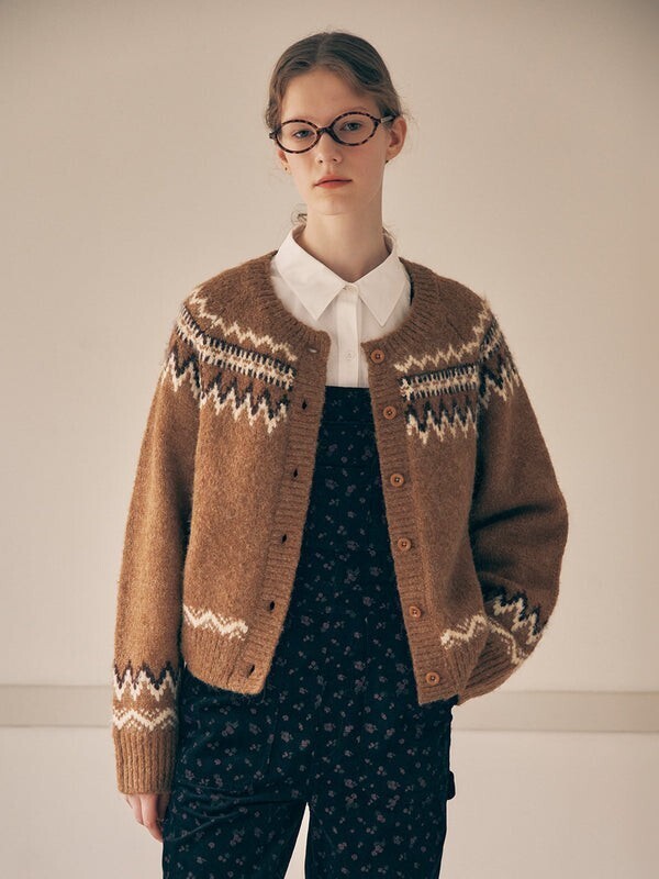 ROLAROLA ROUND COWICHAN CARDIGAN BROWN
