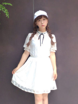 Honey Cinnamon レースレディワンピース