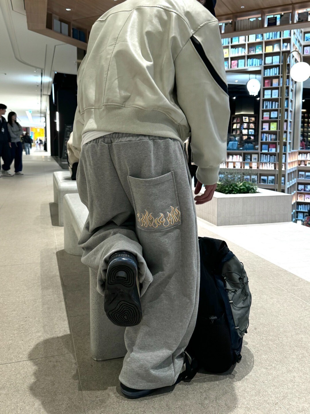コレカウ | 川西拓実さんがInstagramで着用されていたパンツ