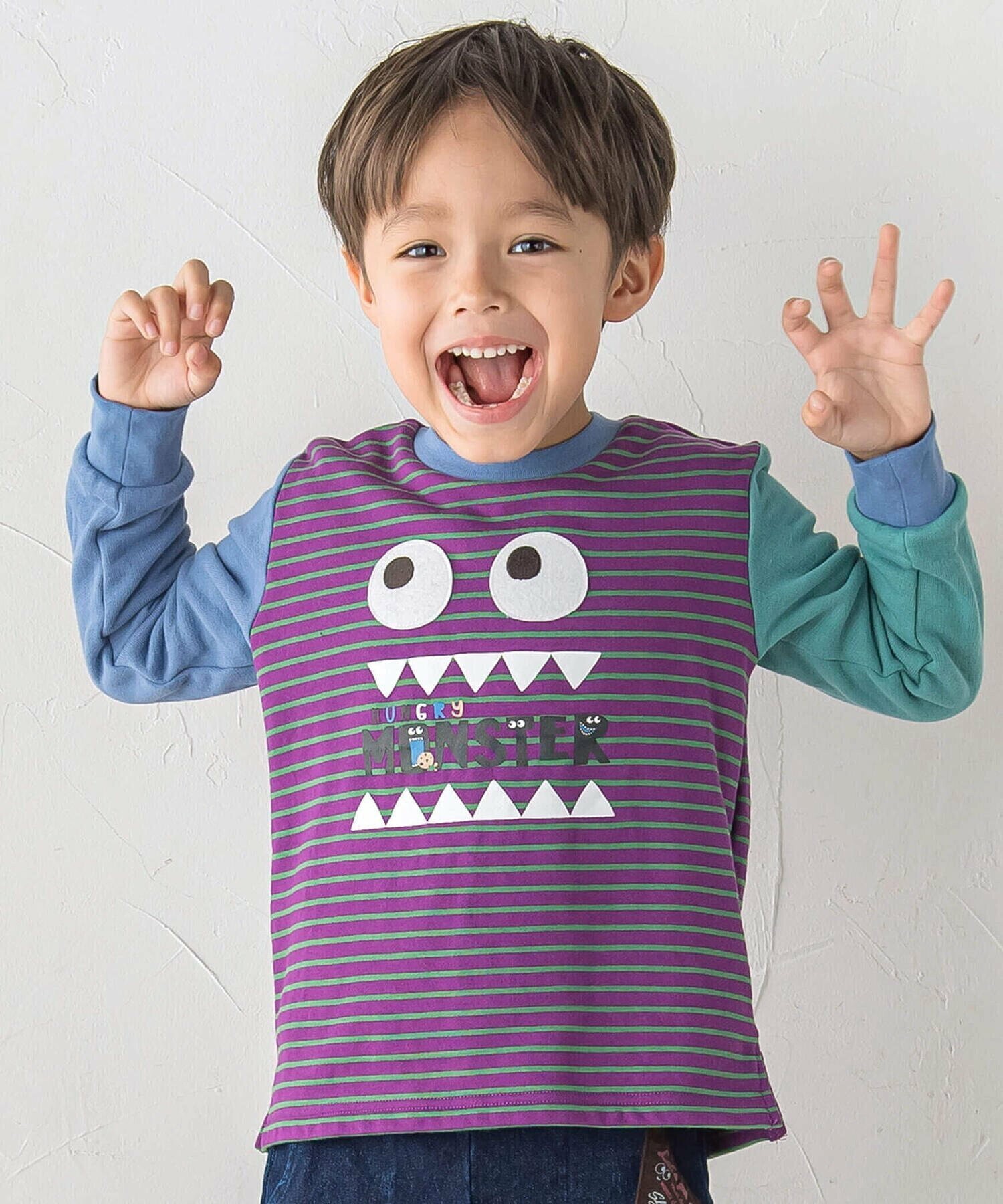 BeBe おめめギョロギョロガブッと腹ペコモンスター袖配色トレーナー