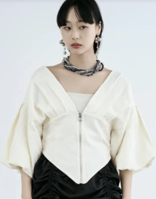 コレカウ | 若槻千夏さんがトークィーンズで着用されていた