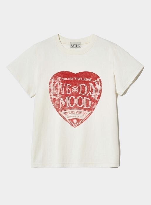 SATUR Saturday Retro Mood Graphic Tシャツ