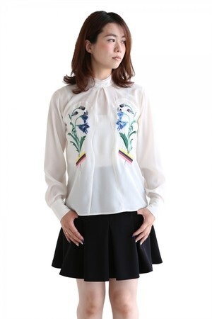 AKIRA NAKA Back open embroidery BL 刺繍ブラウス