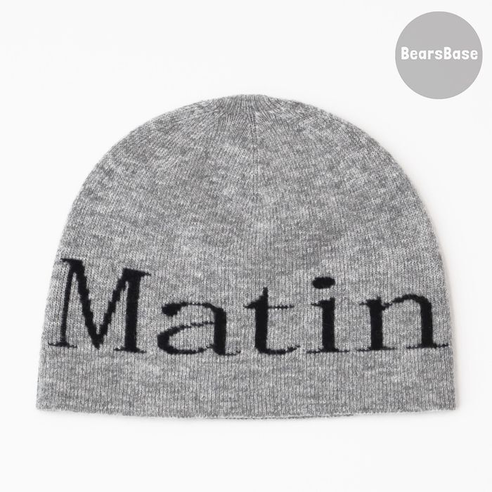 Matin Kim LOGO JACQUARD SHORT BEANIE