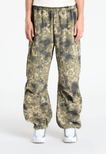 NIKE Dri-FIT ウーブンカモ柄