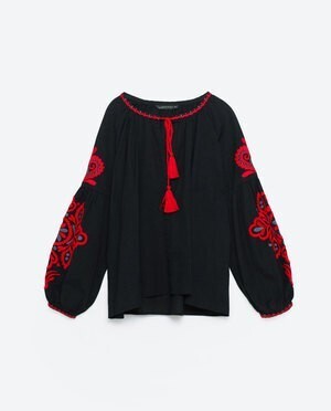 ZARA 袖刺繍入りブラウス