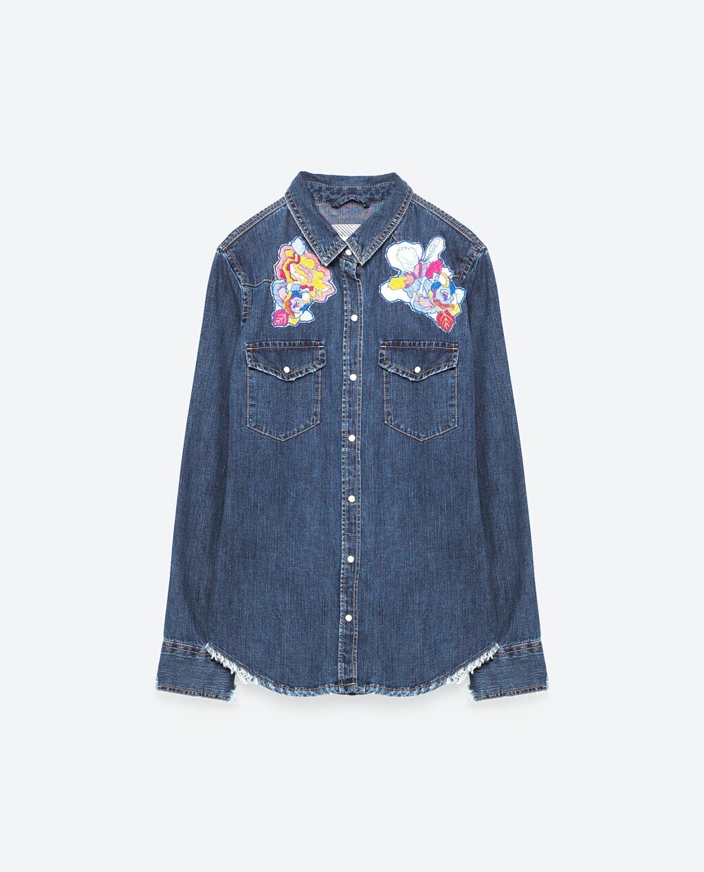 ZARA 刺繍入りデニムシャツ