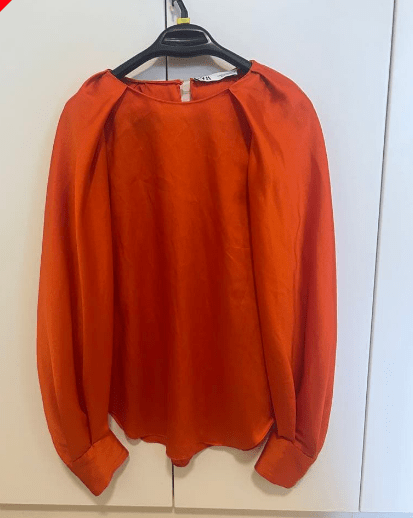 ZARA サテンエレガントブラウス