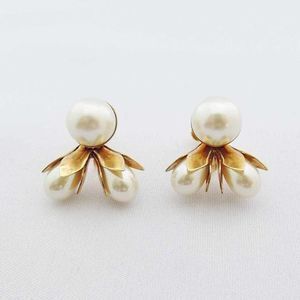 ADER LILY OF VALLEY earring