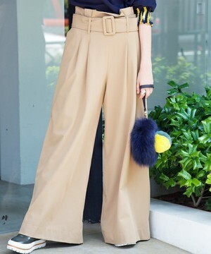 The Dayz tokyo Big belt pants