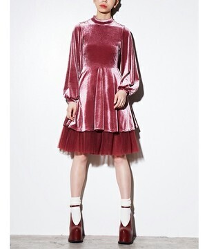 PAMEO POSE BISHOP SLEEVE VELOR DRESS