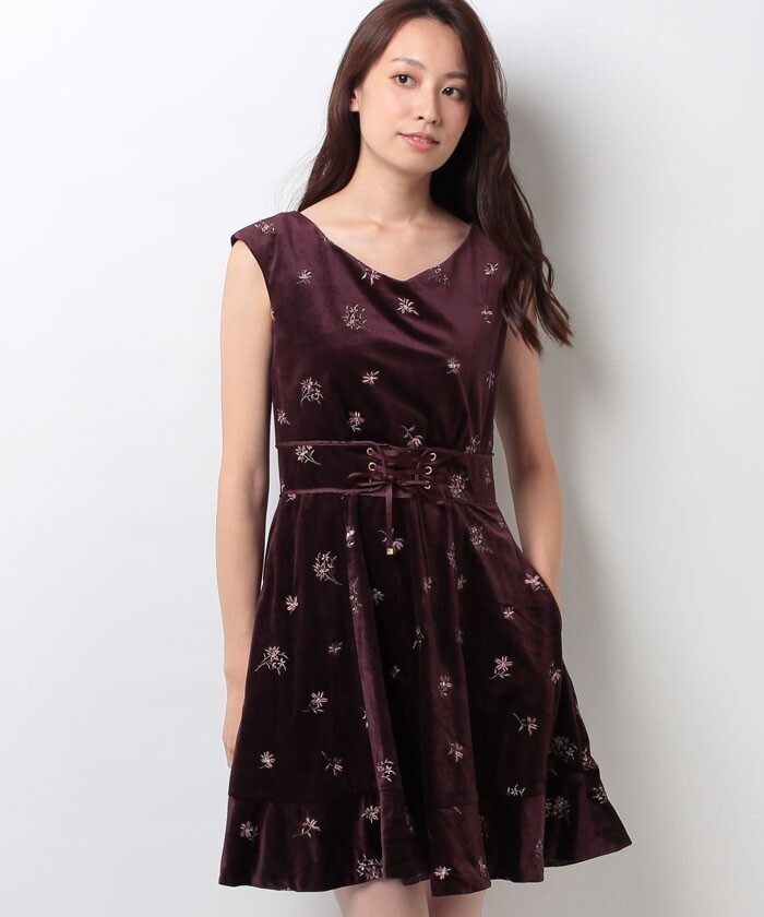 JILL by JILLSTUART VELVET FLOAT EMB