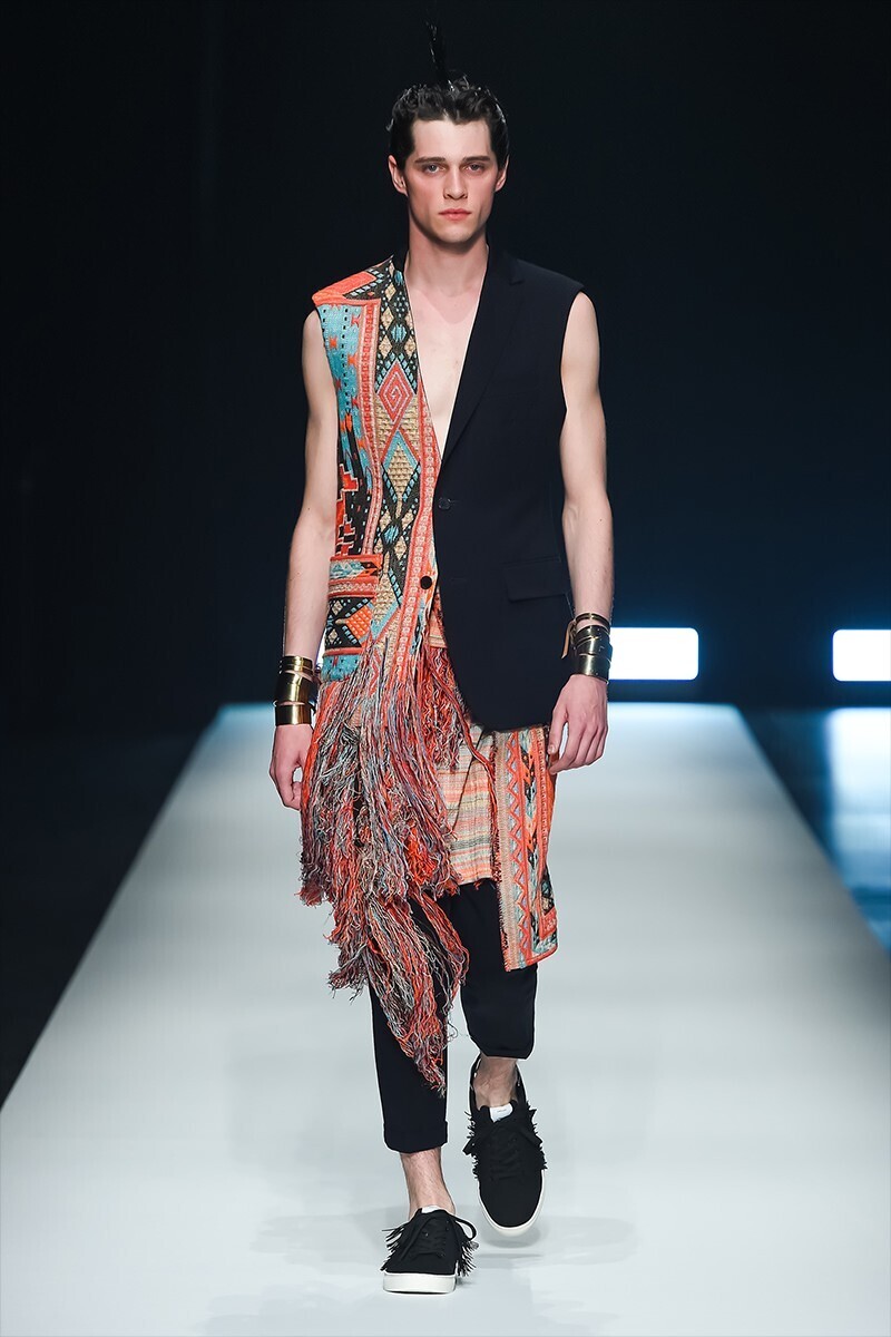 yoshio kubo Shaggy Carpet Sleeveless Jacket