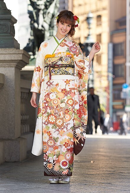 コレカウ | 小島瑠璃子さんが第49回 日本有線大賞で着用されていた和装