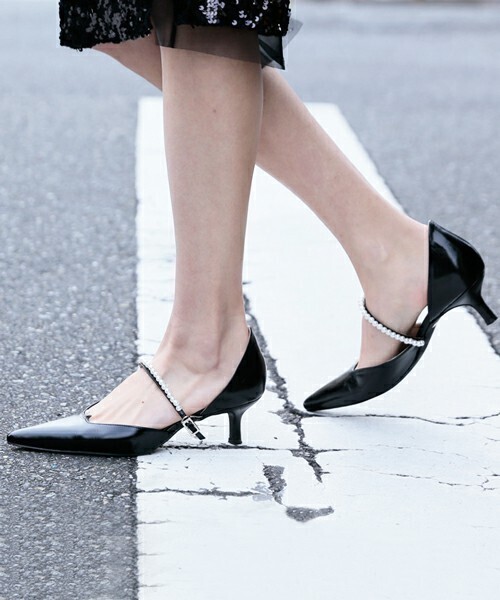 AMERI PEARL POINTED PUMPS