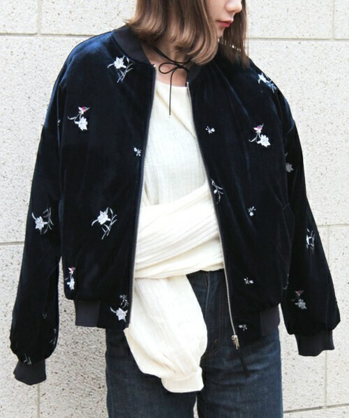 PAGEBOY ベロア刺繍ブルゾン