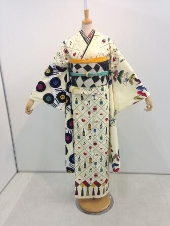 和風館 Trinca unplusun　振袖