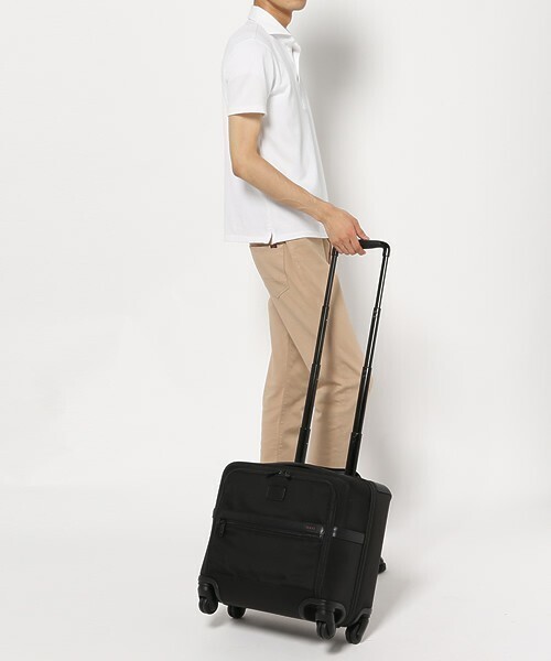 TUMI 4ウィール・コンパクト・ブリーフ