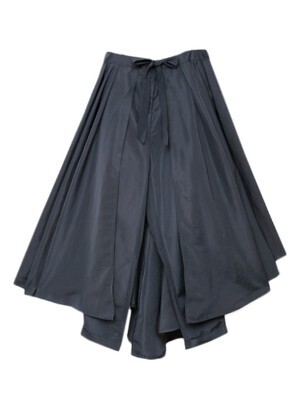 AMERI OLIVE FRILL PANTS