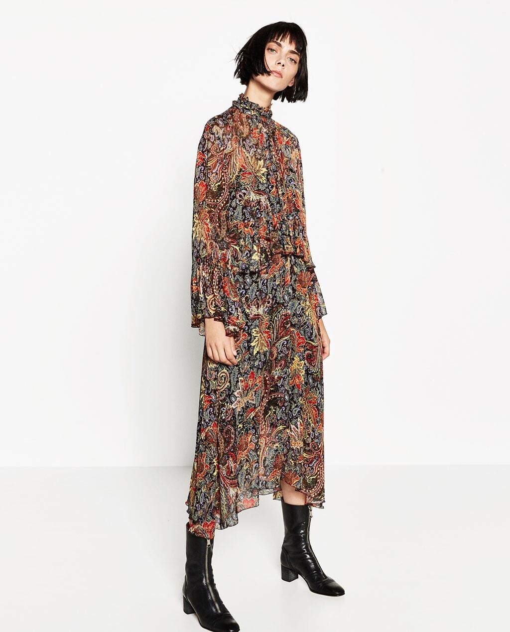 ZARA ロング丈プリント地ワンピース 詳細