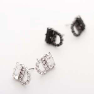 raffia 【JC1813】Jewel Casket / Vague square pierced