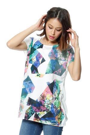 Andemiu キカフラワープリントＴシャツ
