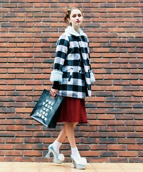 Aymmy in the batty girls PARAMOUNT チェックピーコート