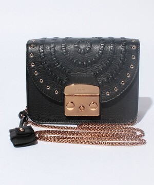 FURLA ラウンドミニクロスボディバッグ