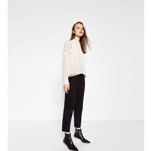 ZARA ボリュームスリーブブラウス