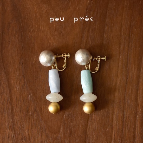 peu pres フローアクリルシリーズ イヤリング