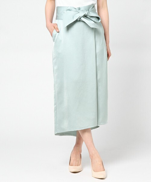 QUINOA BOUTIQUE シルキーサテンスリットスカート