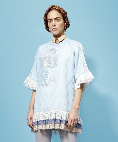 PAMEO POSE FISHNET T-SHIRT WITH LACE