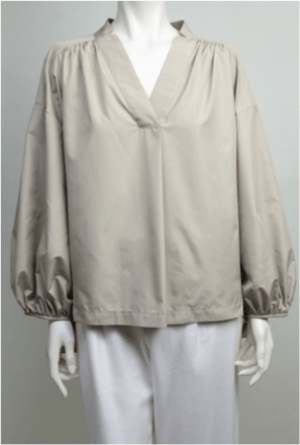trois 【T171-81005】trois/Vネックブラウス
