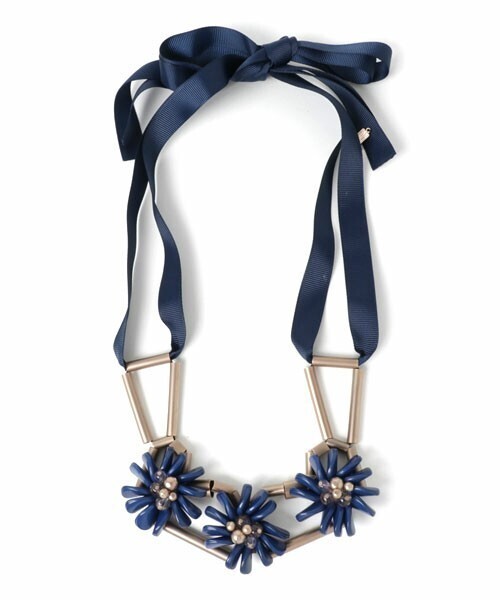 LANVIN en Bleu ビジューフラワーネックレス